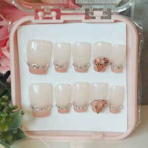 Elegant Pink and Silver Press-On Nails